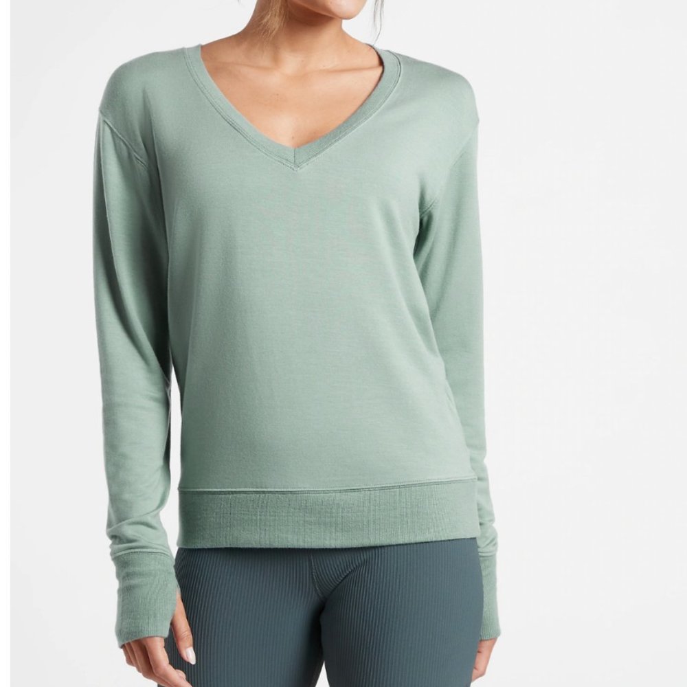 Athleta Sage Green V-Neck Long Sleeve Tee